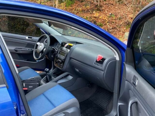 Синий Фольксваген Гольф, объемом двигателя 0 л и пробегом 235 тыс. км за 4700 $, фото 5 на Automoto.ua