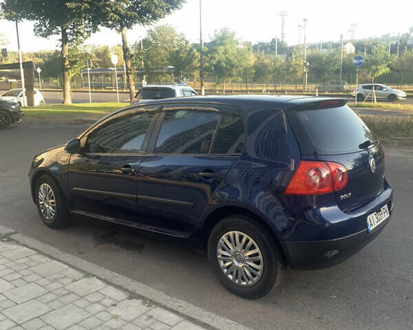 Синий Фольксваген Гольф, объемом двигателя 1.6 л и пробегом 260 тыс. км за 4900 $, фото 4 на Automoto.ua