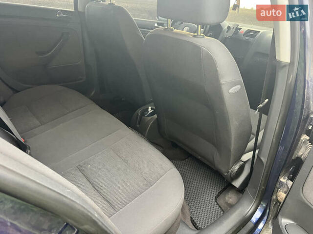 Синій Фольксваген Гольф, об'ємом двигуна 1.4 л та пробігом 235 тис. км за 5180 $, фото 11 на Automoto.ua