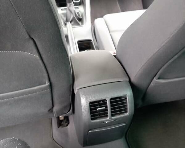 Синій Фольксваген Гольф, об'ємом двигуна 1.4 л та пробігом 223 тис. км за 5300 $, фото 4 на Automoto.ua