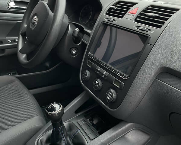 Синій Фольксваген Гольф, об'ємом двигуна 1.4 л та пробігом 161 тис. км за 3500 $, фото 35 на Automoto.ua