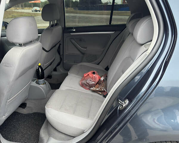 Синий Фольксваген Гольф, объемом двигателя 1.98 л и пробегом 279 тыс. км за 5500 $, фото 4 на Automoto.ua