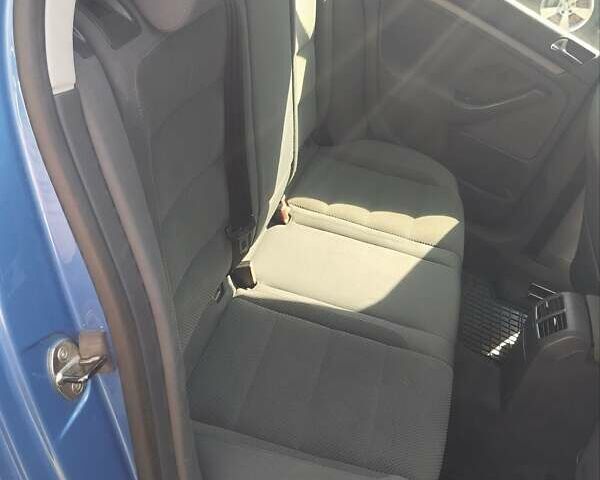 Синий Фольксваген Гольф, объемом двигателя 1.6 л и пробегом 253 тыс. км за 4900 $, фото 3 на Automoto.ua