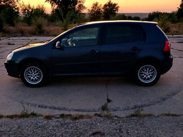 Синий Фольксваген Гольф, объемом двигателя 1.6 л и пробегом 230 тыс. км за 5300 $, фото 4 на Automoto.ua