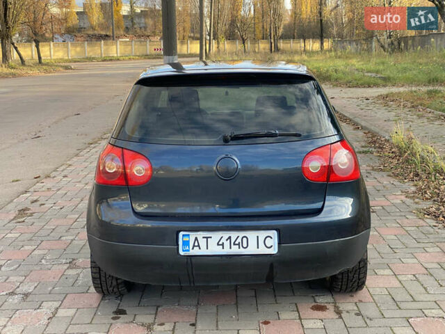 Синий Фольксваген Гольф, объемом двигателя 1.6 л и пробегом 386 тыс. км за 4700 $, фото 5 на Automoto.ua