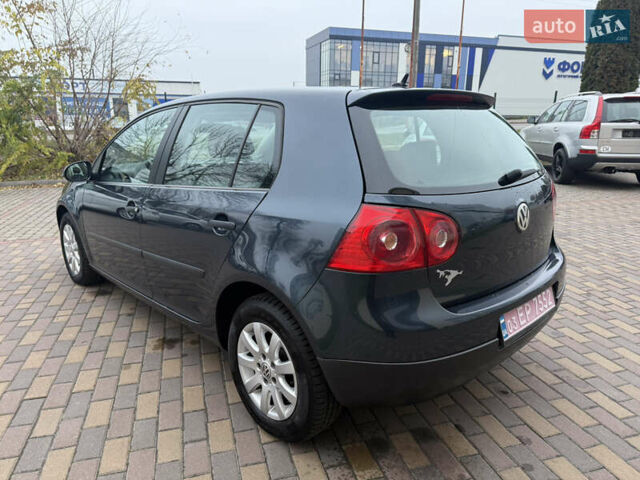 Синий Фольксваген Гольф, объемом двигателя 1.6 л и пробегом 171 тыс. км за 5350 $, фото 4 на Automoto.ua