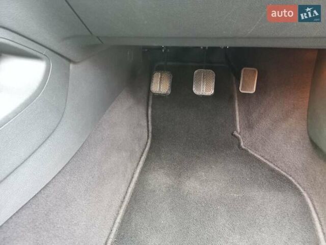 Синій Фольксваген Гольф, об'ємом двигуна 1.39 л та пробігом 239 тис. км за 6200 $, фото 14 на Automoto.ua