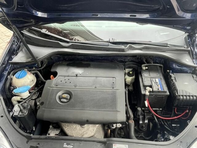 Синий Фольксваген Гольф, объемом двигателя 0 л и пробегом 267 тыс. км за 4800 $, фото 19 на Automoto.ua