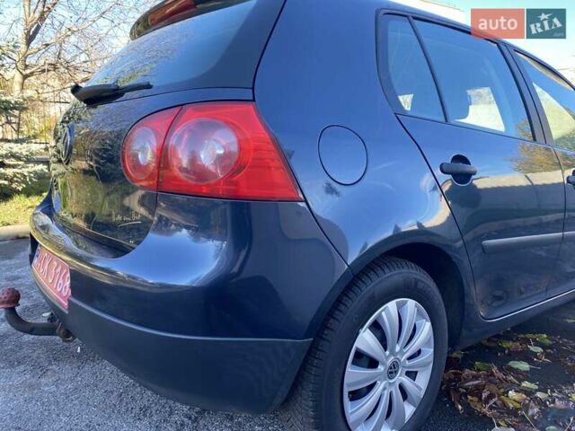 Синий Фольксваген Гольф, объемом двигателя 1.4 л и пробегом 175 тыс. км за 5299 $, фото 23 на Automoto.ua