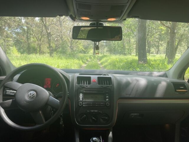 Синий Фольксваген Гольф, объемом двигателя 2 л и пробегом 360 тыс. км за 4500 $, фото 6 на Automoto.ua