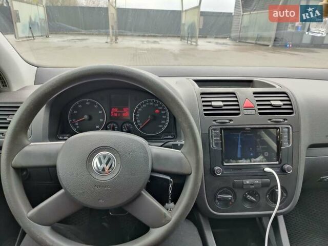 Синий Фольксваген Гольф, объемом двигателя 1.4 л и пробегом 212 тыс. км за 3900 $, фото 5 на Automoto.ua
