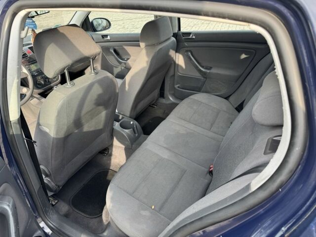 Синий Фольксваген Гольф, объемом двигателя 1.9 л и пробегом 400 тыс. км за 2885 $, фото 11 на Automoto.ua