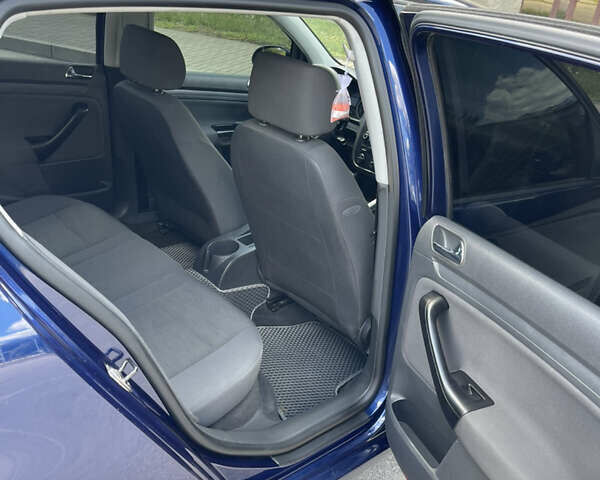 Синій Фольксваген Гольф, об'ємом двигуна 1.6 л та пробігом 219 тис. км за 6000 $, фото 22 на Automoto.ua