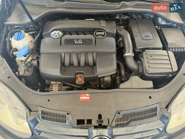 Синий Фольксваген Гольф, объемом двигателя 1.6 л и пробегом 171 тыс. км за 5350 $, фото 20 на Automoto.ua