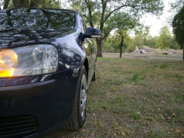 Синий Фольксваген Гольф, объемом двигателя 1.6 л и пробегом 250 тыс. км за 5700 $, фото 6 на Automoto.ua