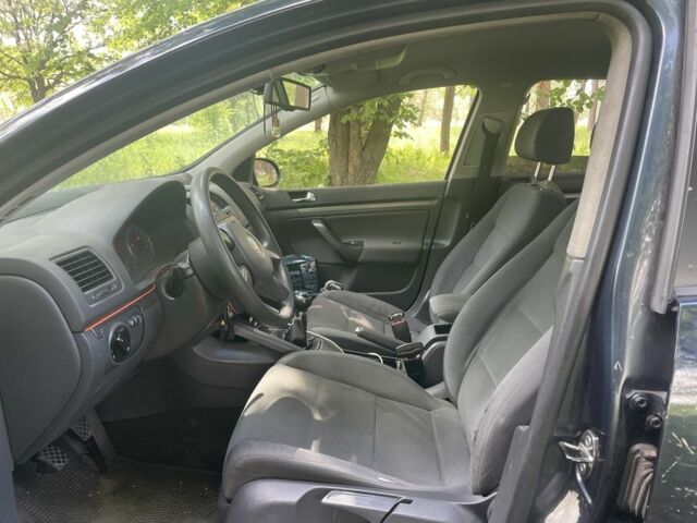 Синий Фольксваген Гольф, объемом двигателя 2 л и пробегом 360 тыс. км за 4500 $, фото 5 на Automoto.ua