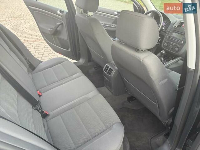 Синий Фольксваген Гольф, объемом двигателя 1.39 л и пробегом 216 тыс. км за 5000 $, фото 11 на Automoto.ua