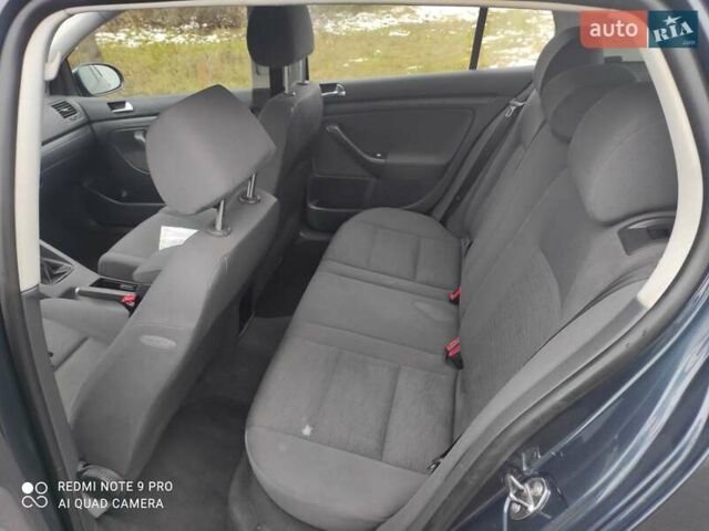 Синий Фольксваген Гольф, объемом двигателя 1.6 л и пробегом 1 тыс. км за 4300 $, фото 20 на Automoto.ua