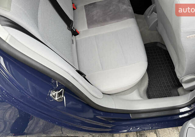 Синий Фольксваген Гольф, объемом двигателя 1.4 л и пробегом 170 тыс. км за 5600 $, фото 11 на Automoto.ua