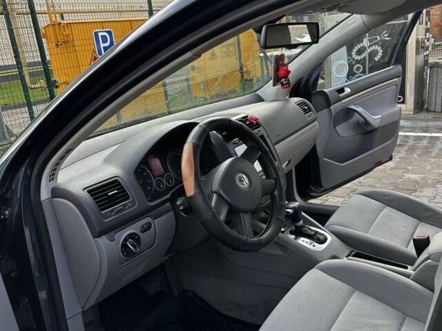 Синій Фольксваген Гольф, об'ємом двигуна 1.6 л та пробігом 270 тис. км за 5800 $, фото 4 на Automoto.ua