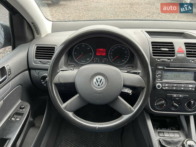 Синий Фольксваген Гольф, объемом двигателя 1.9 л и пробегом 280 тыс. км за 5500 $, фото 11 на Automoto.ua