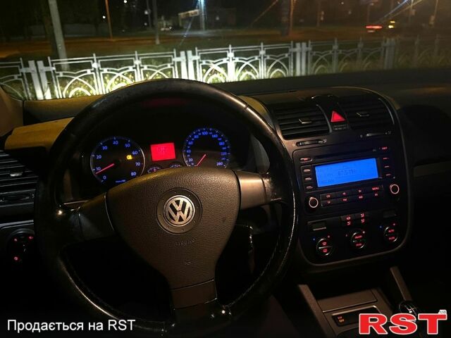 Синій Фольксваген Гольф, об'ємом двигуна 1.6 л та пробігом 250 тис. км за 4950 $, фото 9 на Automoto.ua