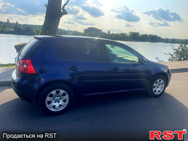 Фольксваген Гольф 2004 в Василькове на Automoto.ua Синий Фольксваген Гольф, объемом двигателя 1.6 л и пробегом 206 тыс. км за 4299 $, фото 5 на Automoto.ua