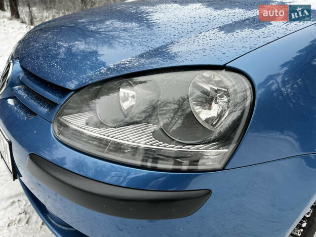 Синий Фольксваген Гольф, объемом двигателя 1.4 л и пробегом 220 тыс. км за 5300 $, фото 18 на Automoto.ua