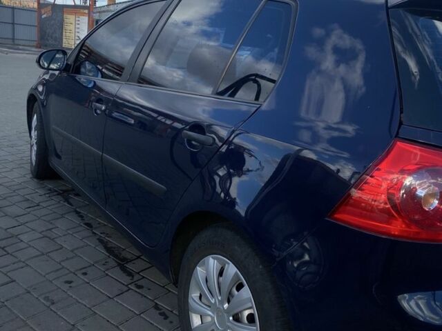 Синий Фольксваген Гольф, объемом двигателя 1.4 л и пробегом 270 тыс. км за 4350 $, фото 5 на Automoto.ua