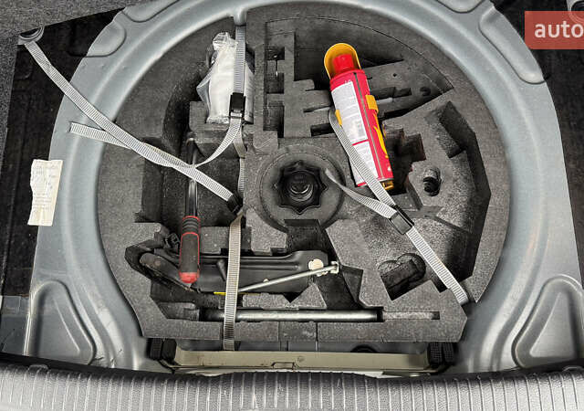 Синий Фольксваген Гольф, объемом двигателя 1.4 л и пробегом 170 тыс. км за 5600 $, фото 10 на Automoto.ua