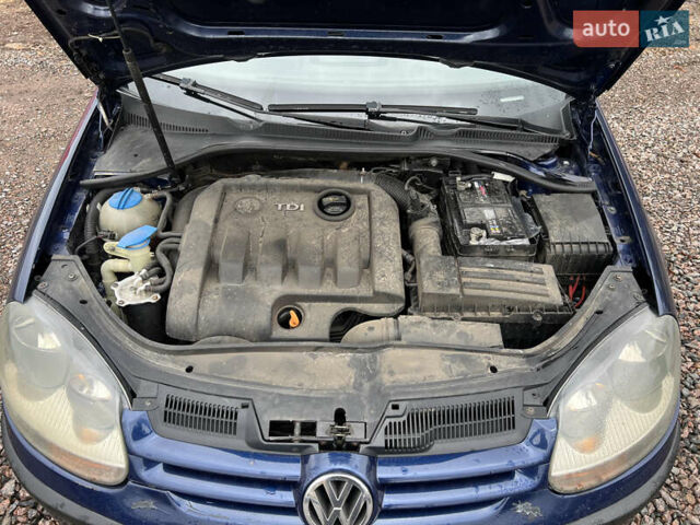 Синий Фольксваген Гольф, объемом двигателя 1.9 л и пробегом 280 тыс. км за 5500 $, фото 21 на Automoto.ua