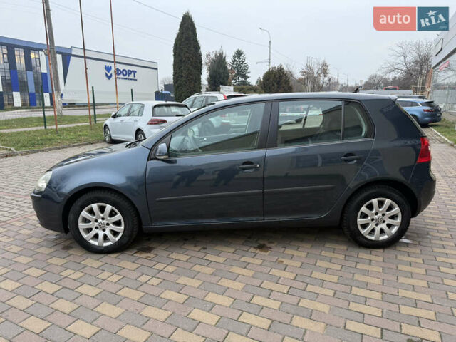 Синий Фольксваген Гольф, объемом двигателя 1.6 л и пробегом 171 тыс. км за 5350 $, фото 3 на Automoto.ua