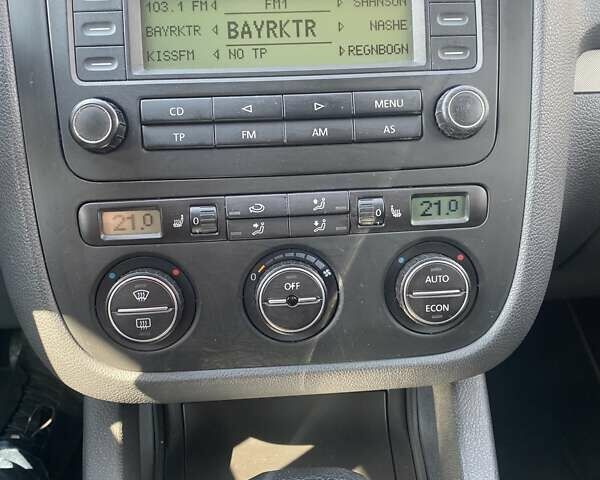 Синій Фольксваген Гольф, об'ємом двигуна 1.6 л та пробігом 191 тис. км за 6500 $, фото 12 на Automoto.ua