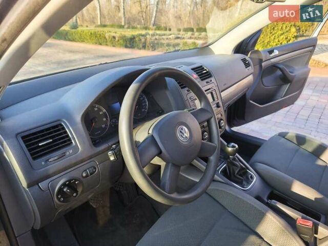 Синий Фольксваген Гольф, объемом двигателя 1.6 л и пробегом 174 тыс. км за 5500 $, фото 20 на Automoto.ua