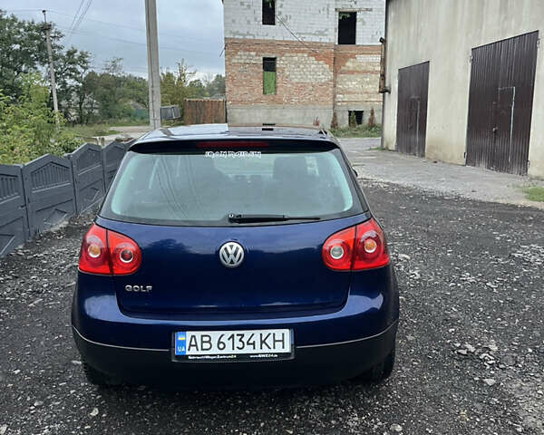 Синий Фольксваген Гольф, объемом двигателя 1.4 л и пробегом 130 тыс. км за 5000 $, фото 4 на Automoto.ua