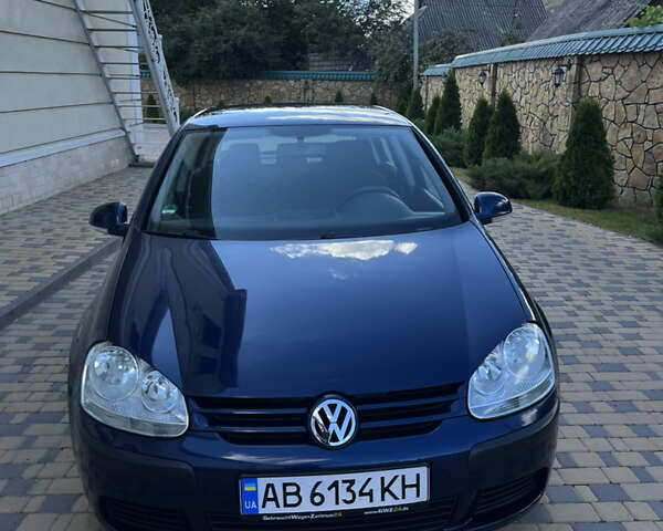 Синий Фольксваген Гольф, объемом двигателя 1.4 л и пробегом 130 тыс. км за 5000 $, фото 1 на Automoto.ua