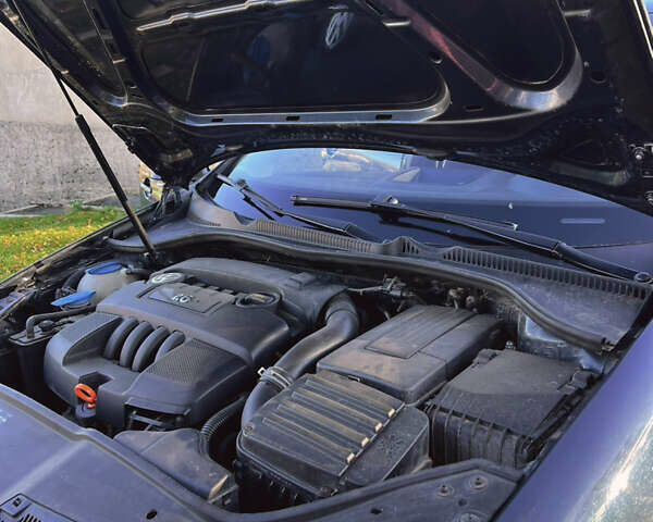 Фольксваген Гольф 2004 в Шаргороде на Automoto.ua Синий Фольксваген Гольф, объемом двигателя 1.6 л и пробегом 261 тыс. км за 5200 $, фото 8 на Automoto.ua