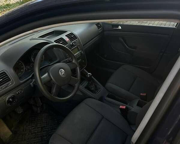 Синій Фольксваген Гольф, об'ємом двигуна 1.39 л та пробігом 290 тис. км за 4400 $, фото 2 на Automoto.ua