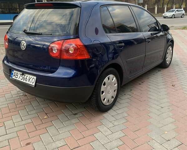 Фольксваген Гольф 2004 у Вінниці на Automoto.ua Синій Фольксваген Гольф, об'ємом двигуна 1.39 л та пробігом 205 тис. км за 5300 $, фото 4 на Automoto.ua