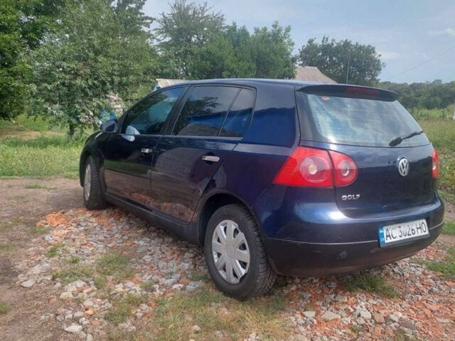 Синий Фольксваген Гольф, объемом двигателя 1.4 л и пробегом 280 тыс. км за 3600 $, фото 1 на Automoto.ua