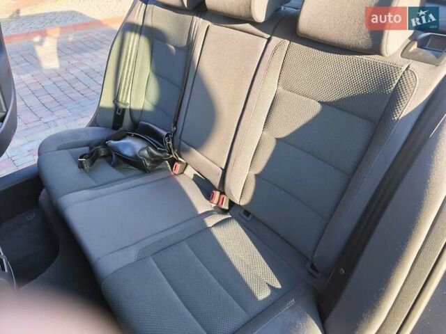 Синий Фольксваген Гольф, объемом двигателя 1.6 л и пробегом 174 тыс. км за 5500 $, фото 23 на Automoto.ua