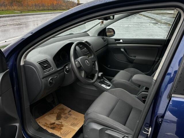 Синий Фольксваген Гольф, объемом двигателя 1.6 л и пробегом 195 тыс. км за 5900 $, фото 8 на Automoto.ua