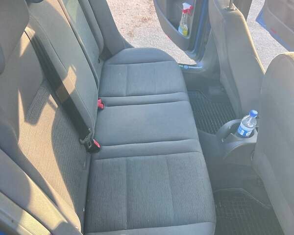 Синий Фольксваген Гольф, объемом двигателя 1.6 л и пробегом 212 тыс. км за 6000 $, фото 10 на Automoto.ua