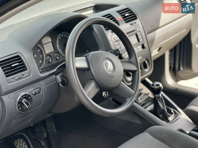 Синий Фольксваген Гольф, объемом двигателя 1.4 л и пробегом 256 тыс. км за 5350 $, фото 44 на Automoto.ua
