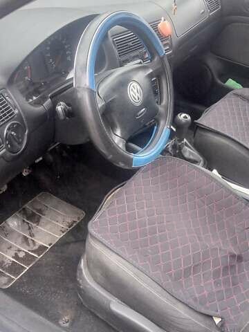 Синій Фольксваген Гольф, об'ємом двигуна 1.39 л та пробігом 244 тис. км за 3400 $, фото 6 на Automoto.ua