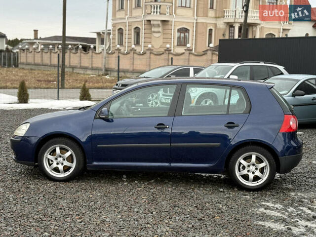 Синий Фольксваген Гольф, объемом двигателя 1.39 л и пробегом 265 тыс. км за 4550 $, фото 12 на Automoto.ua