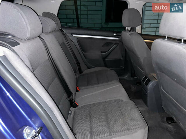 Синій Фольксваген Гольф, об'ємом двигуна 1.6 л та пробігом 212 тис. км за 5200 $, фото 17 на Automoto.ua