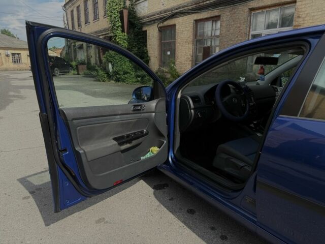 Синій Фольксваген Гольф, об'ємом двигуна 1.6 л та пробігом 170 тис. км за 3900 $, фото 10 на Automoto.ua