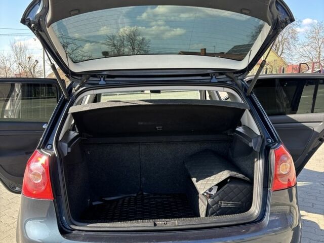 Синій Фольксваген Гольф, об'ємом двигуна 1.6 л та пробігом 247 тис. км за 5200 $, фото 6 на Automoto.ua