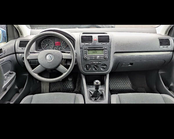 Синій Фольксваген Гольф, об'ємом двигуна 1.6 л та пробігом 200 тис. км за 6250 $, фото 4 на Automoto.ua